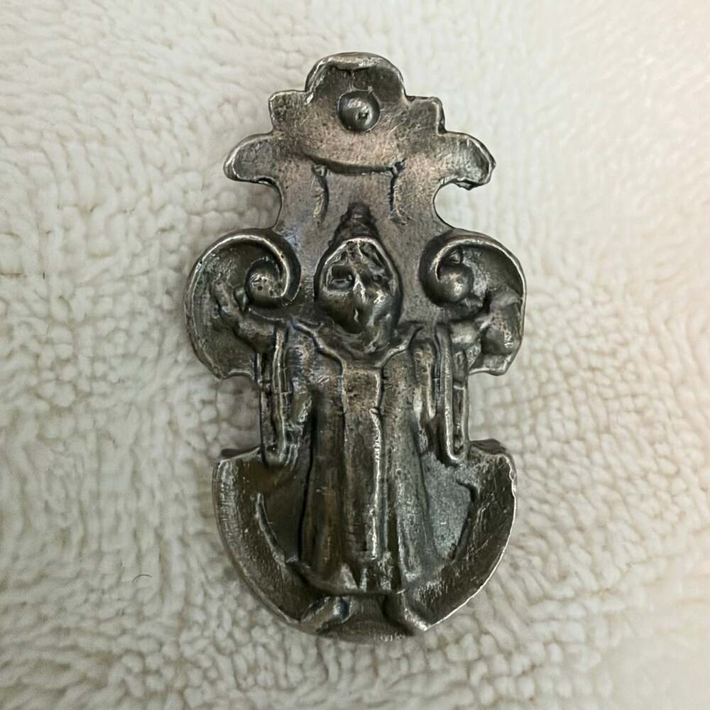 Vintage Sorcerer Witch Wizard Silver Tone Pin